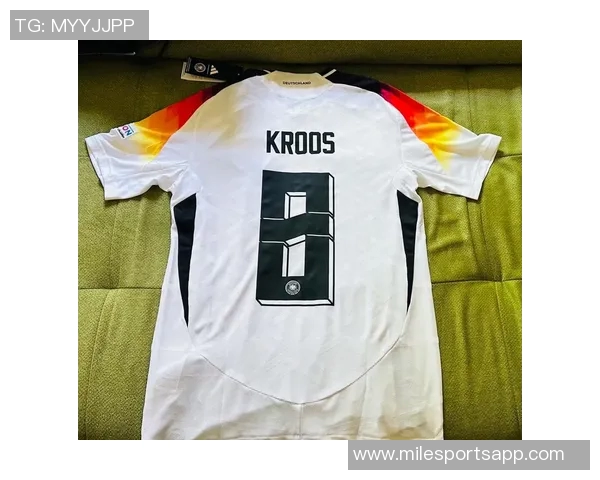 科隆19岁前锋马拉首次入选德国国家队大名单引发关注